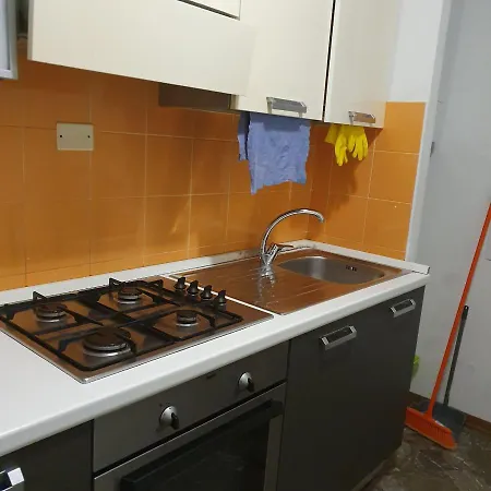Omero's Apartman *
